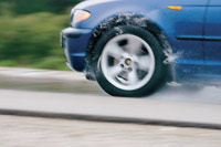 Тест шин Goodyear HidraGrip на аквапланирование